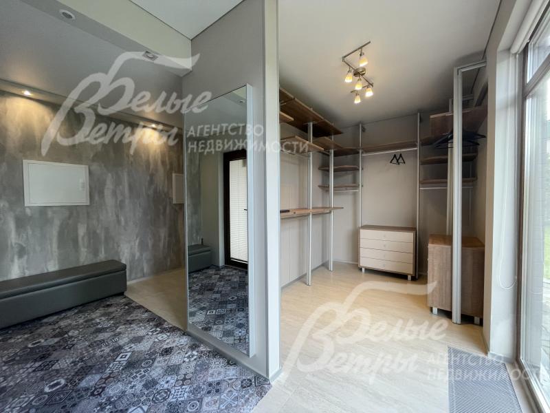 Гардеробная в прихожей