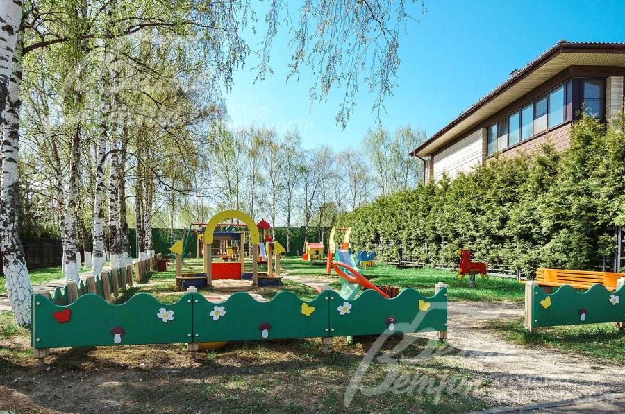 Детские площадки в поселке Крекшино