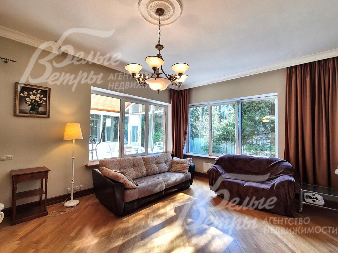 Гостиная в доме