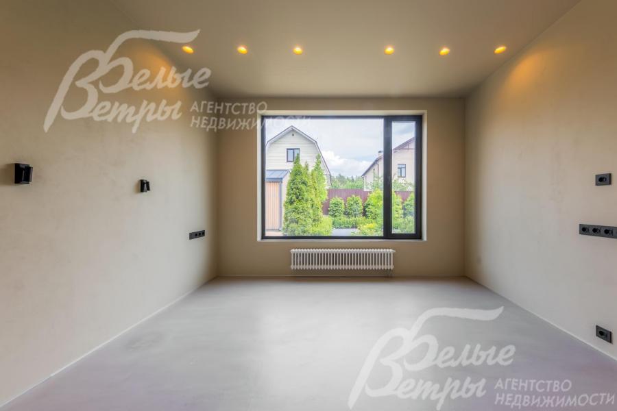 Спальня на 1-ом этаже.