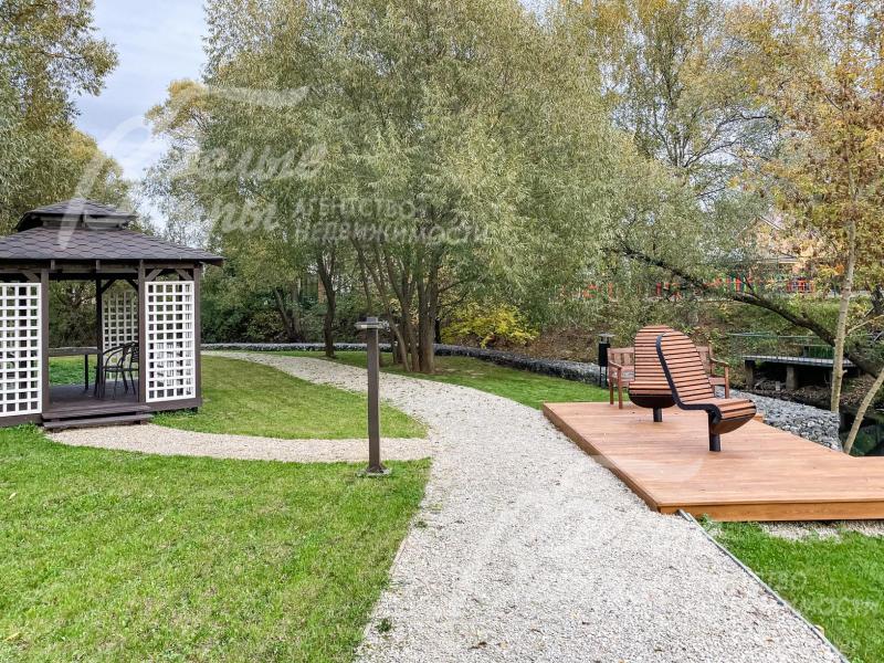 Места отдыха в прогулочной зоне