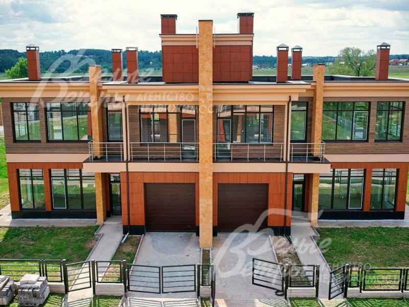 Современный твинхаус в коттеджном поселке Фортопс