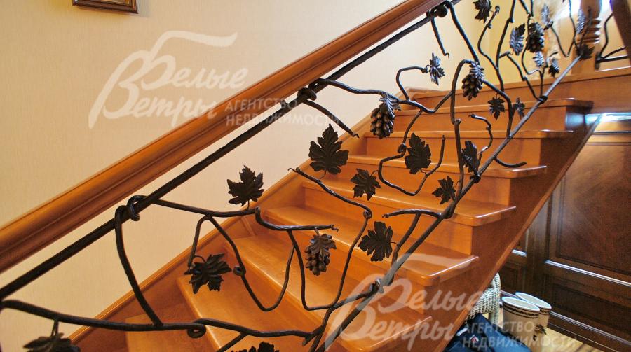 Перила с художественной ковкой 