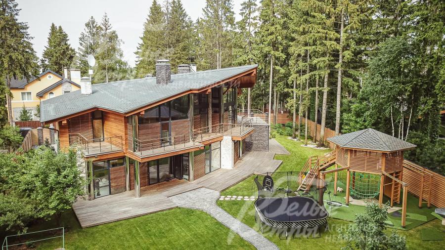 Дом построен на участке 17 соток 