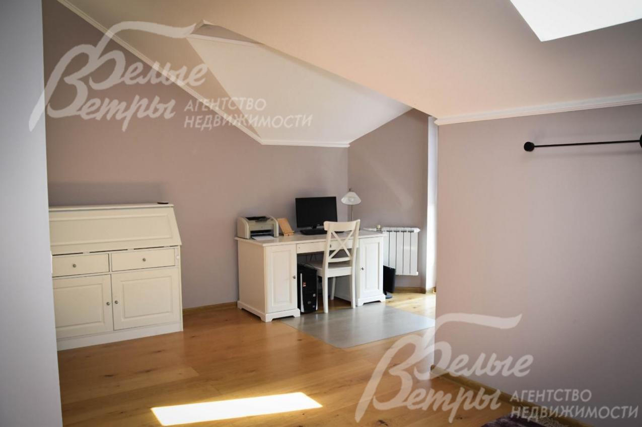 Гостиная на мансардном этаже: может использоваться как кабинет или дополнительная спальня