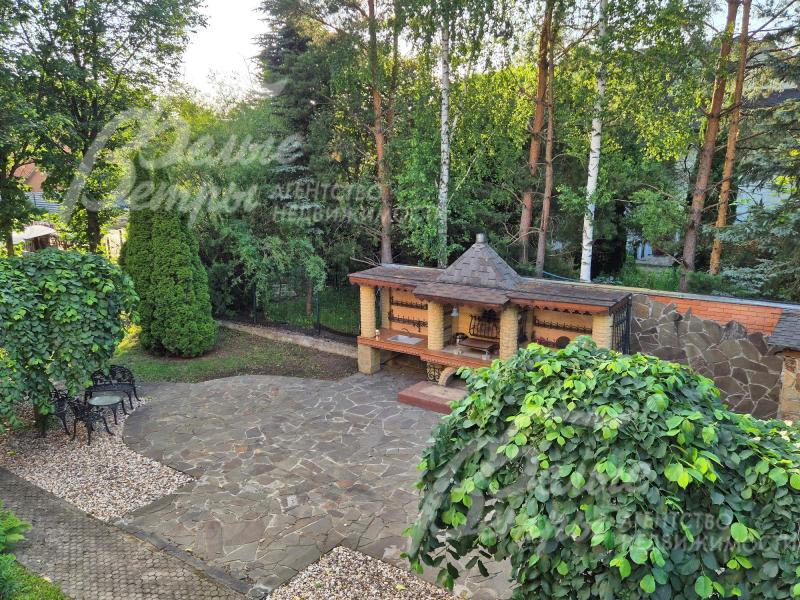 Вид с балкона на участок