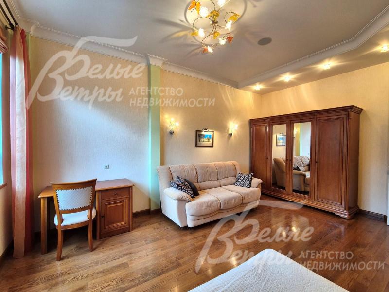 Дополнительное спальное место в гостевой спальне.