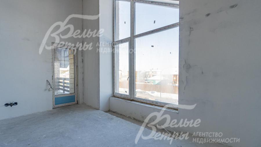 Большая площадь остекления