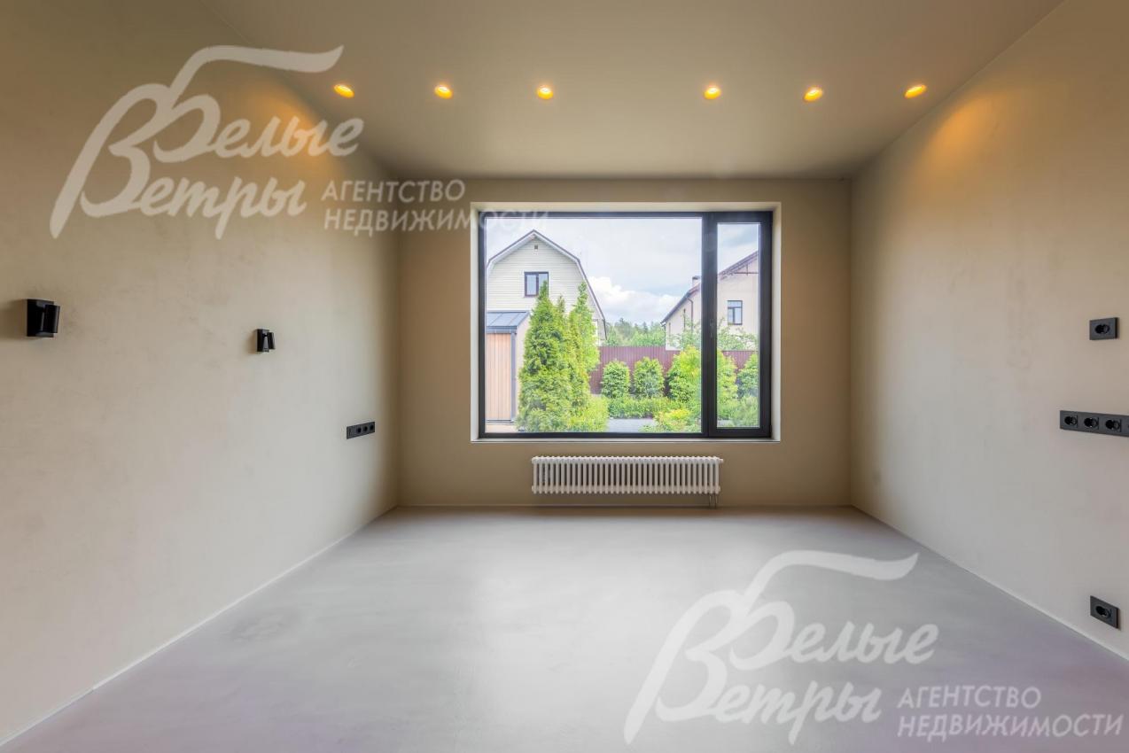 Спальня на 1-ом этаже.