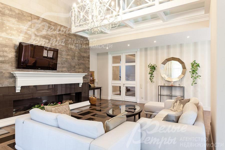 Кухня-столовая-гостиная на первом этаже