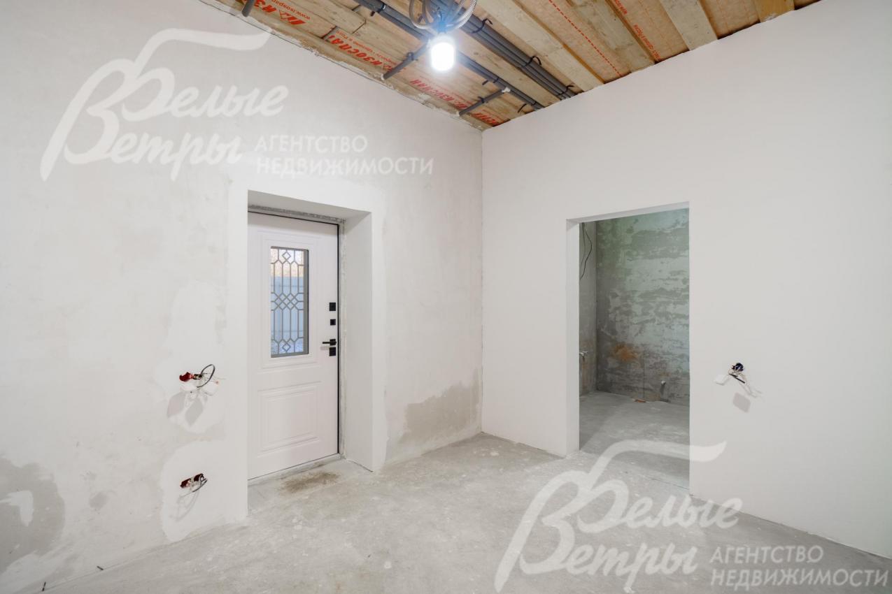 Полы, потолок и стены подготовлены под чистовую отделку