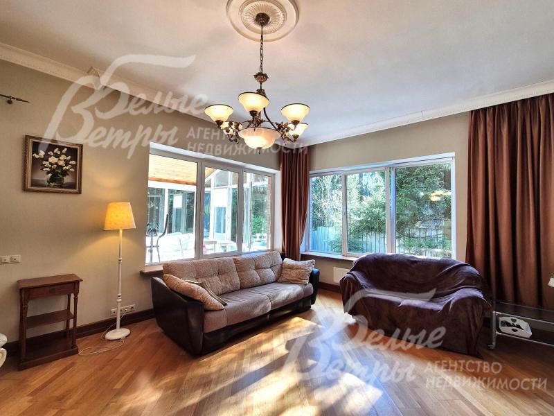 Гостиная в доме