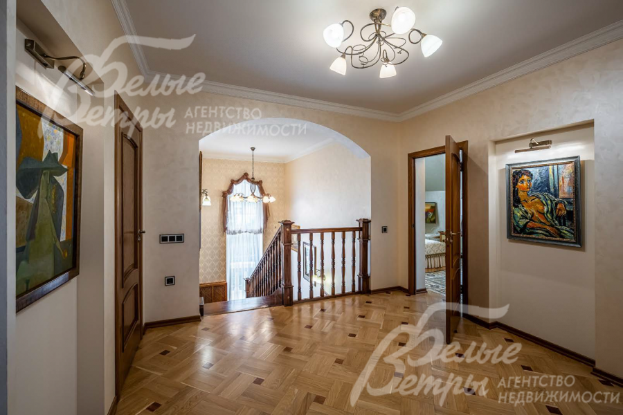 Холл 2-го этажа