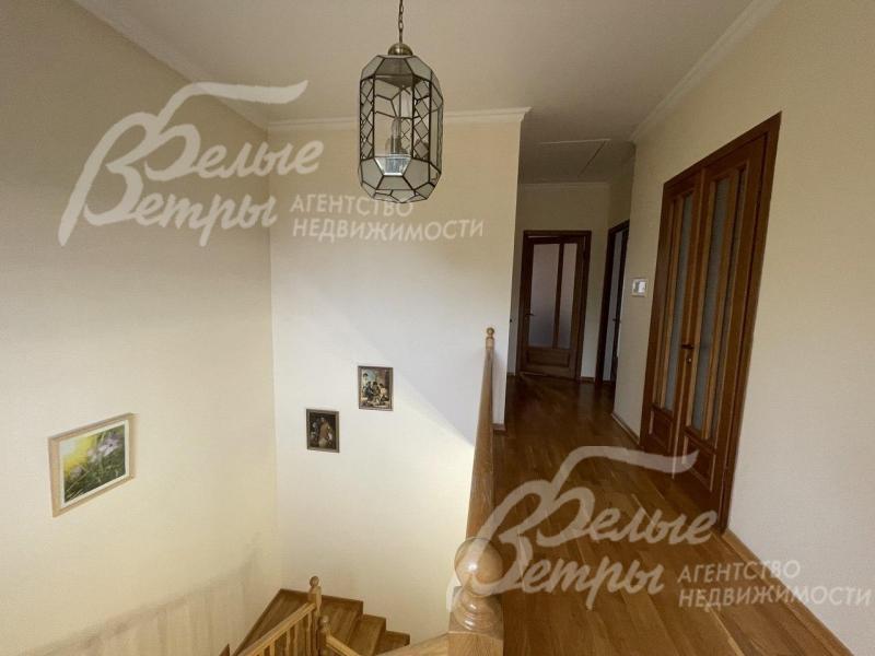 Холл 2-го этажа.