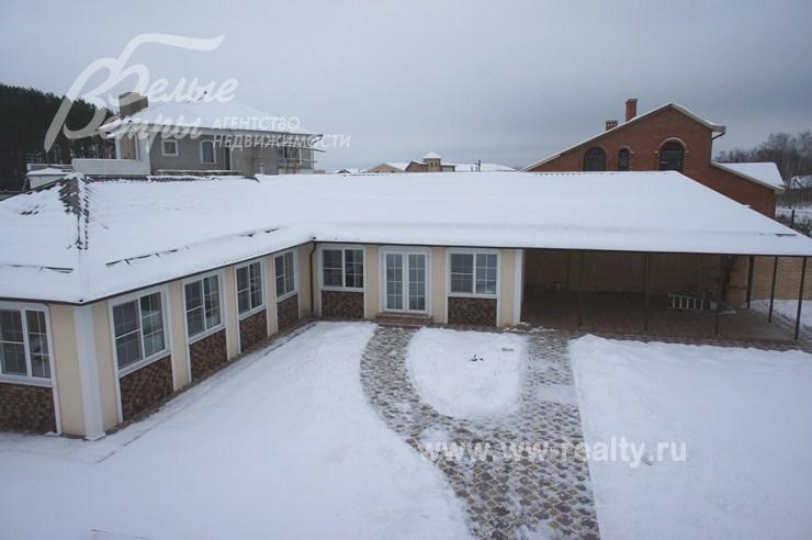 СПА-комплекс с бассейном, сауной и бильярдной