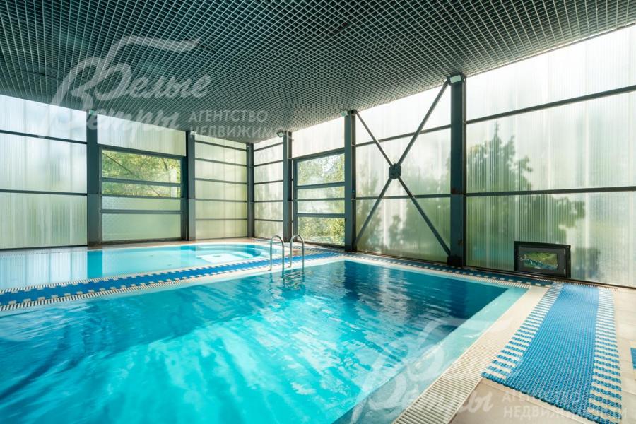 СПА-зона с двумя бассейнами