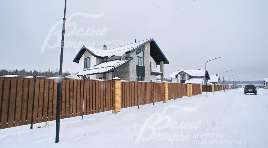 Дороги в поселке будут вымощены брусчаткой