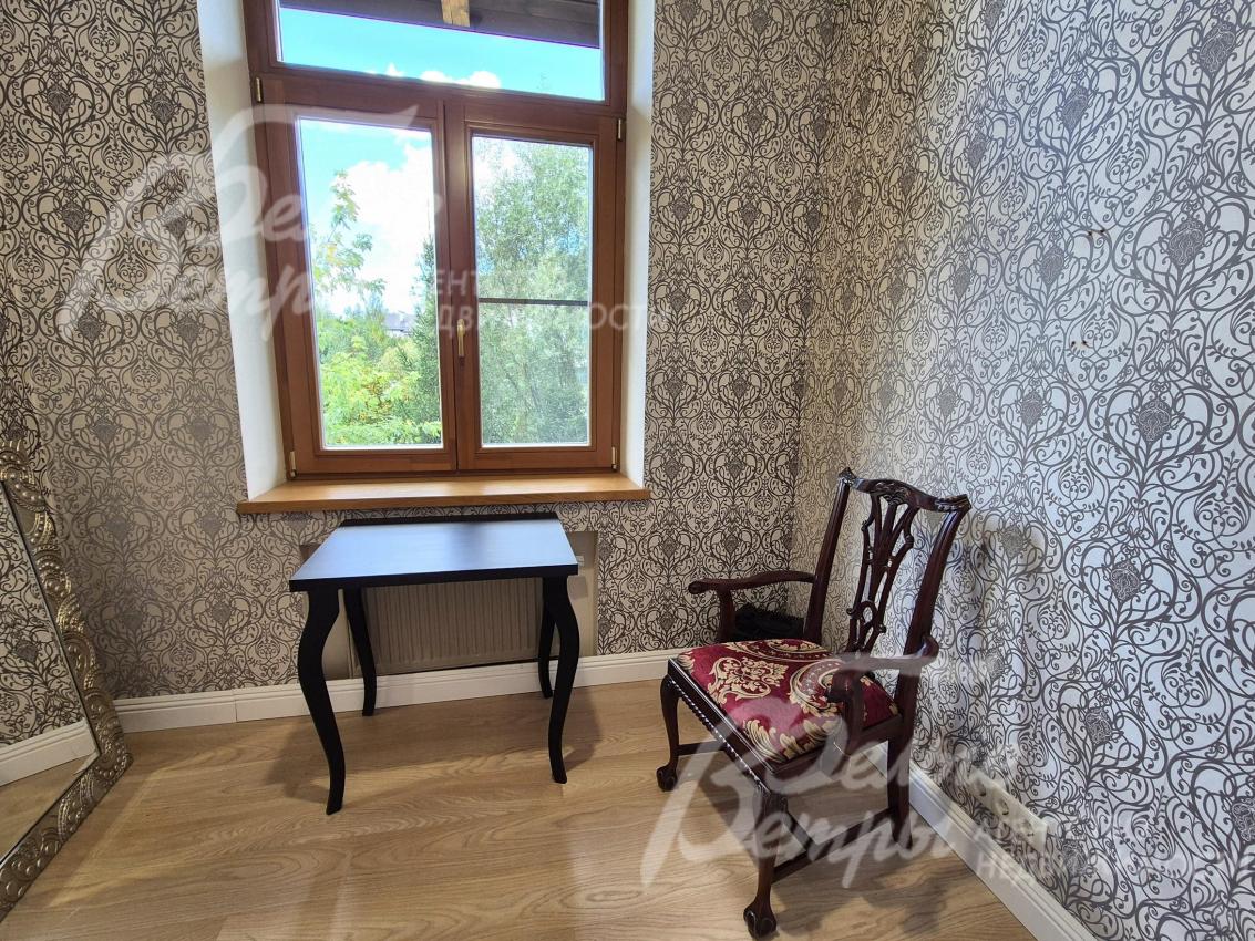 Гардеробная в спальне.