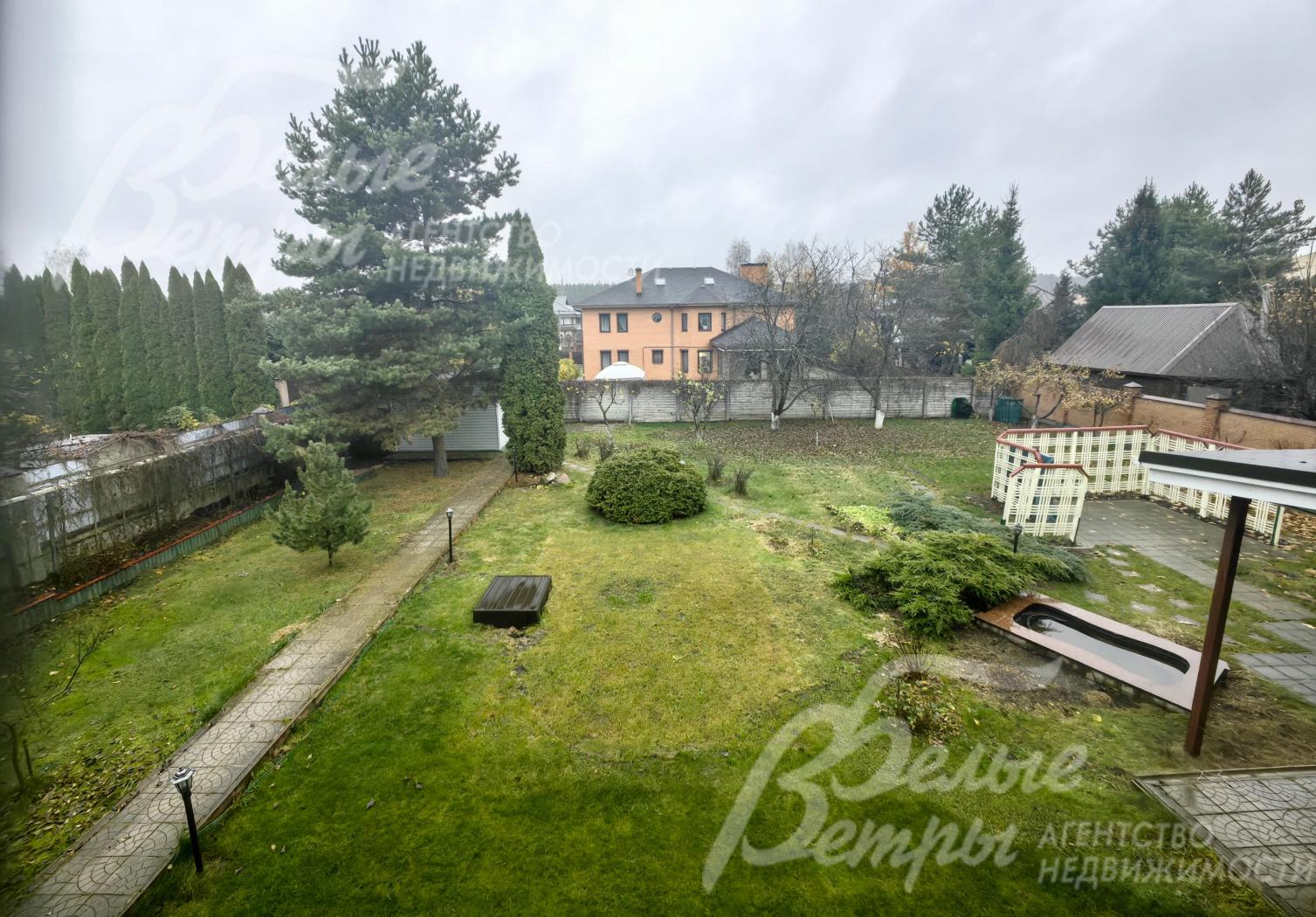 Просторный участок 12 соток