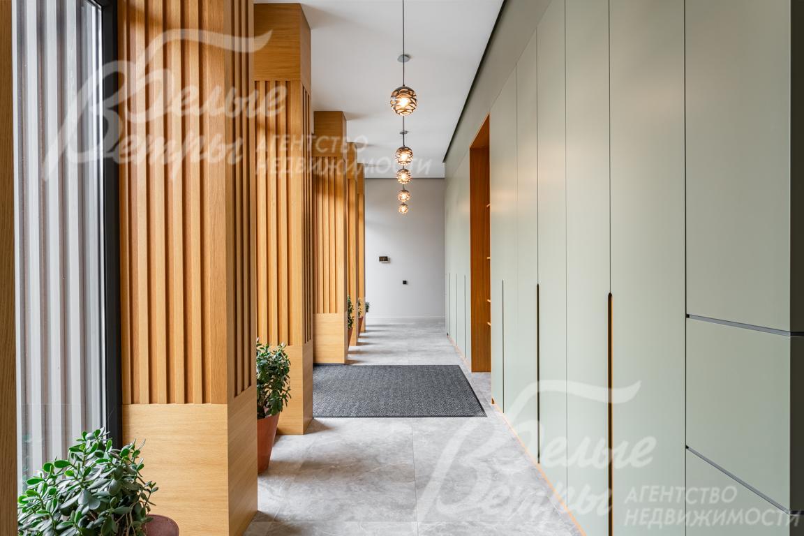 Авторский проект одноэтажного дома площадью 387 кв.м в обжитом коттеджном поселке премиум класса Графские пруды