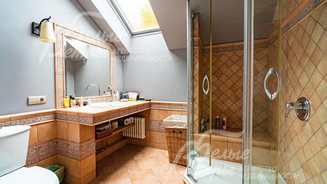 Сан. узел 2-го этажа