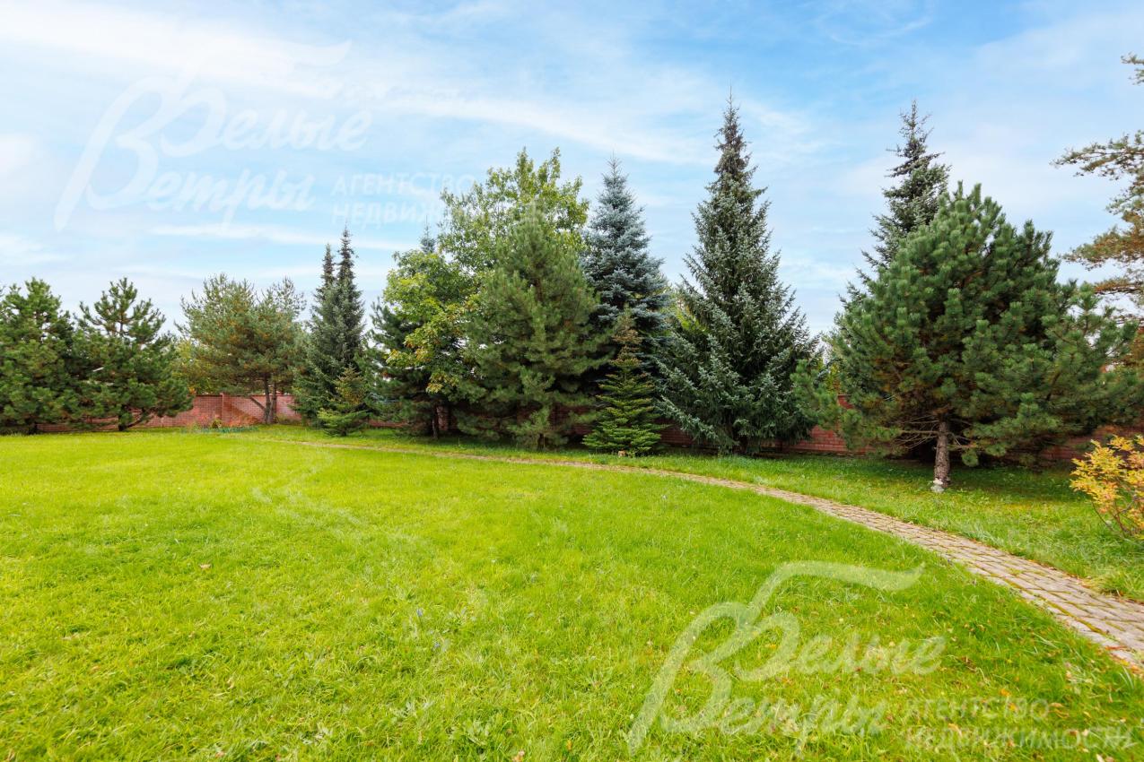 Участок 24 сотки с ландшафтом, взрослыми хвойными и лиственными деревьями