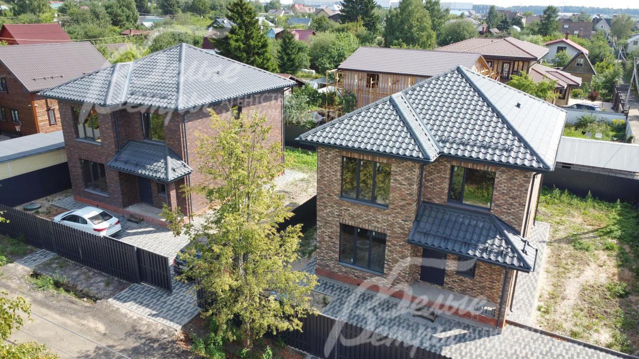 Коттедж с фасадом под ключ на участке площадью 4.3 сотки