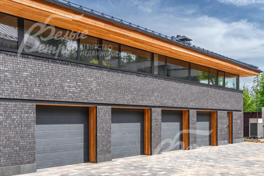 Гараж на 6 авто и блоком для электрокаров