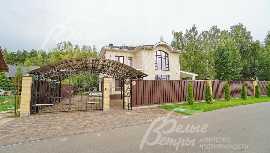 Дом 256 кв.м в КП Стольный