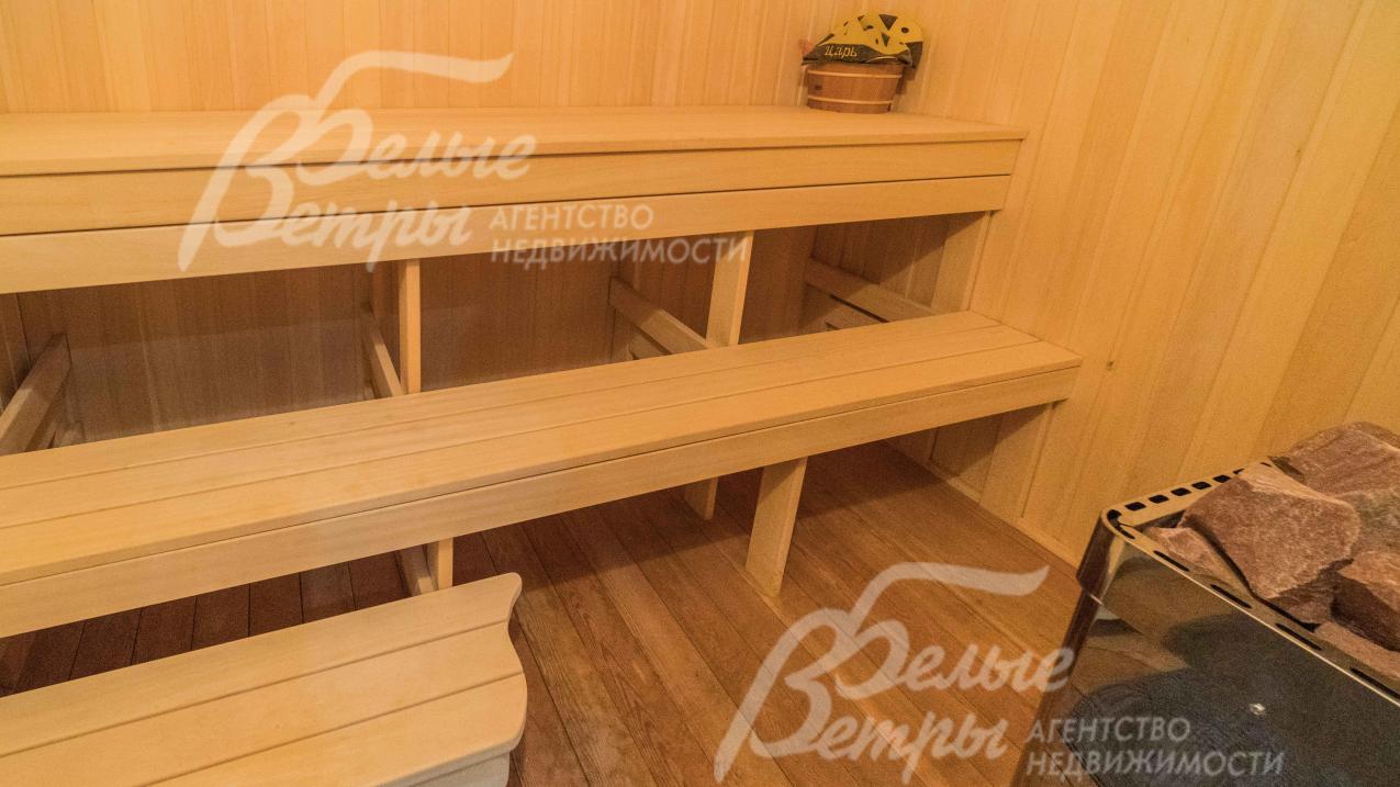 Полки парной - абаш, стены - липа