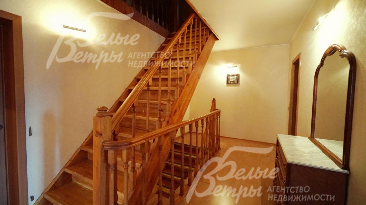 Холл второго этажа