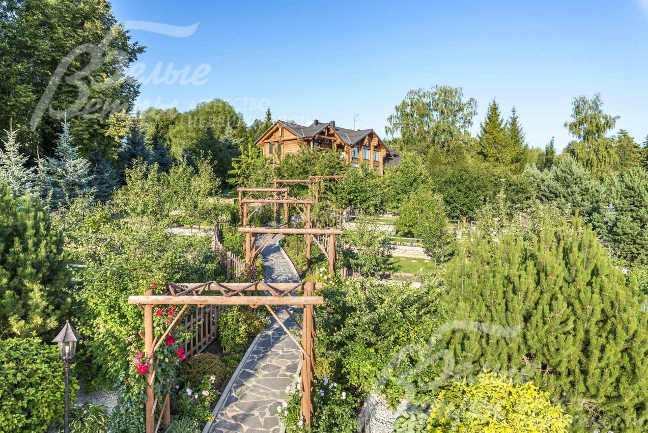 Лесной участок 87 соток у реки, с перепадом высот