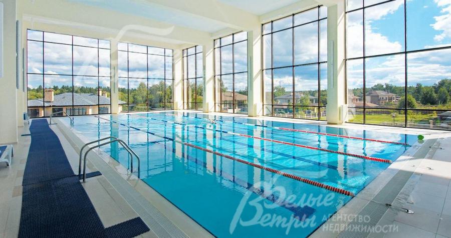 2 бассейна в фитнес центре