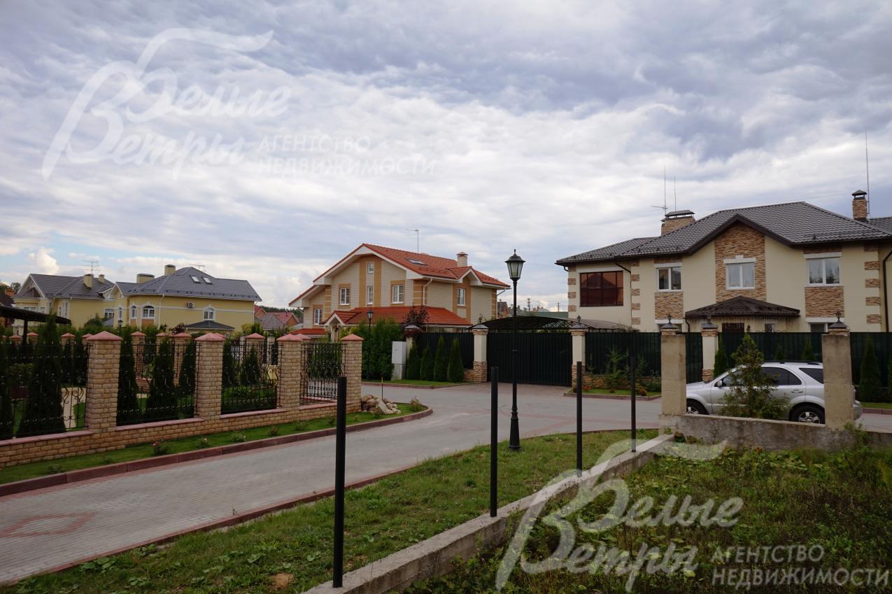 Окружение - только солидные дома