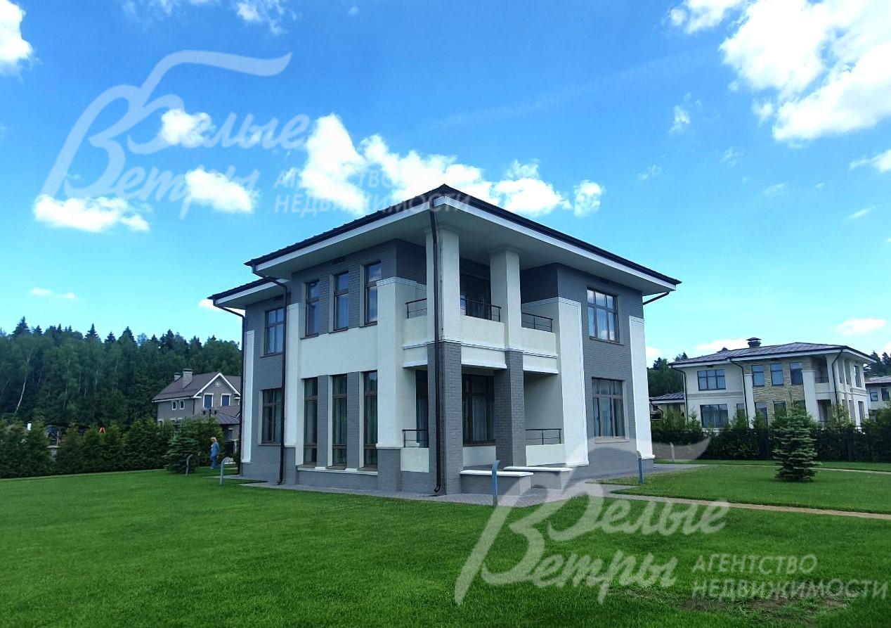 Дом выполнен по проекту модного голландского дизайнера.