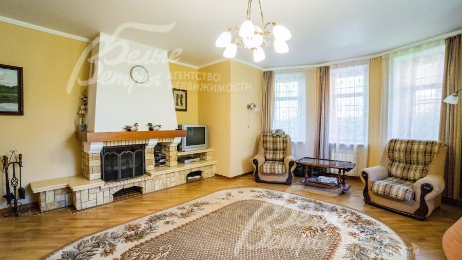 Гостиная с камином 34,2 кв.м