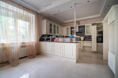 Дом, Светлый к/п (Губцево), 700 кв.м