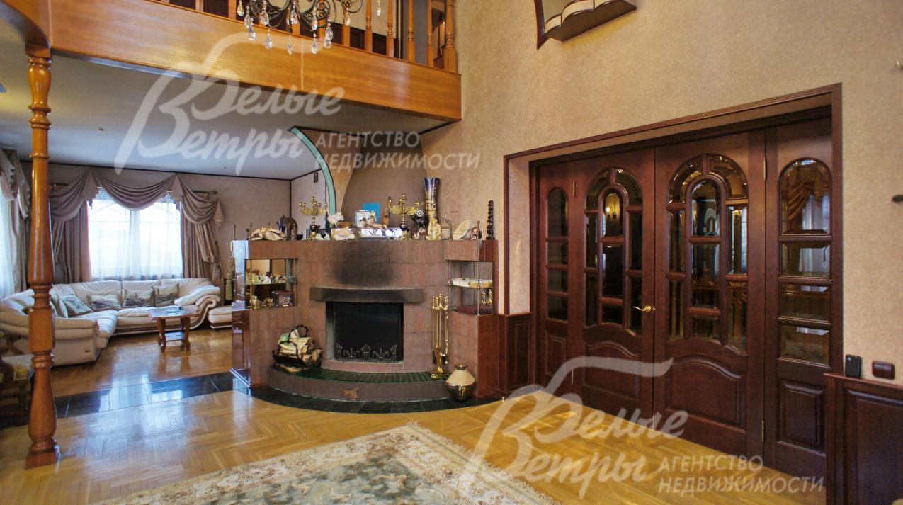 Каминный зал