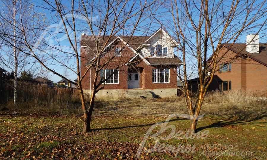 Дом под чистовую отделку в обжитой части поселка Ильичевка