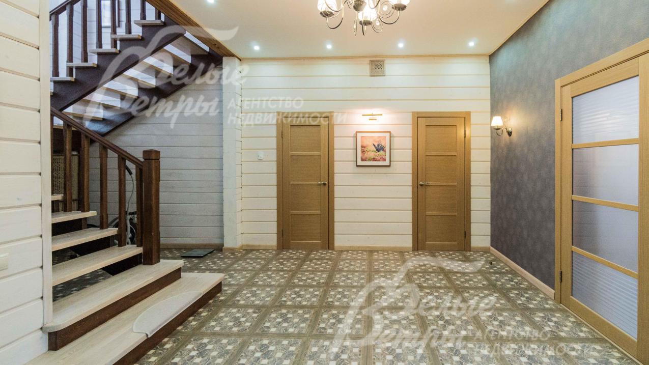 На первом этаже теплый пол (водяной)