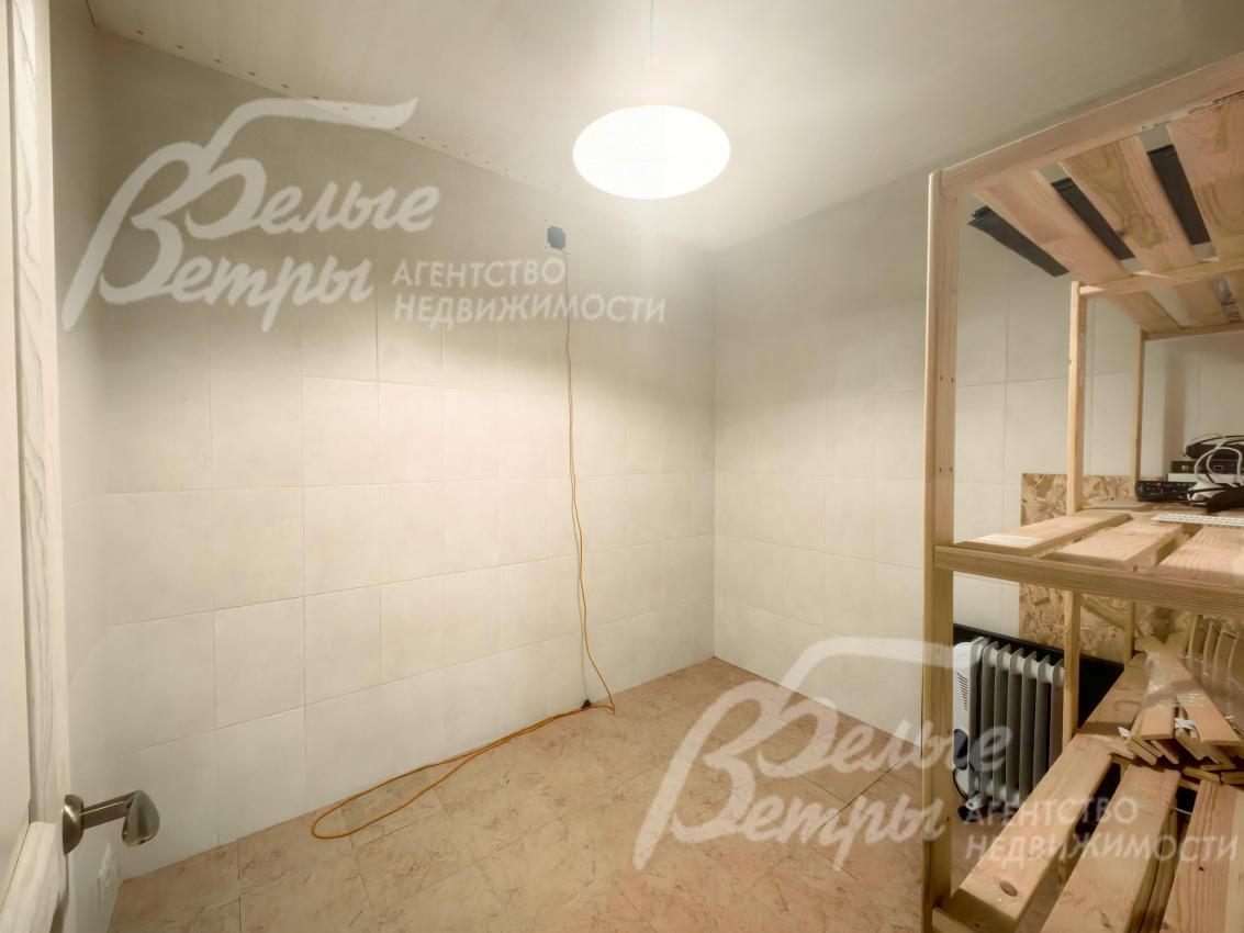 Кладовая в цокольном этаже.