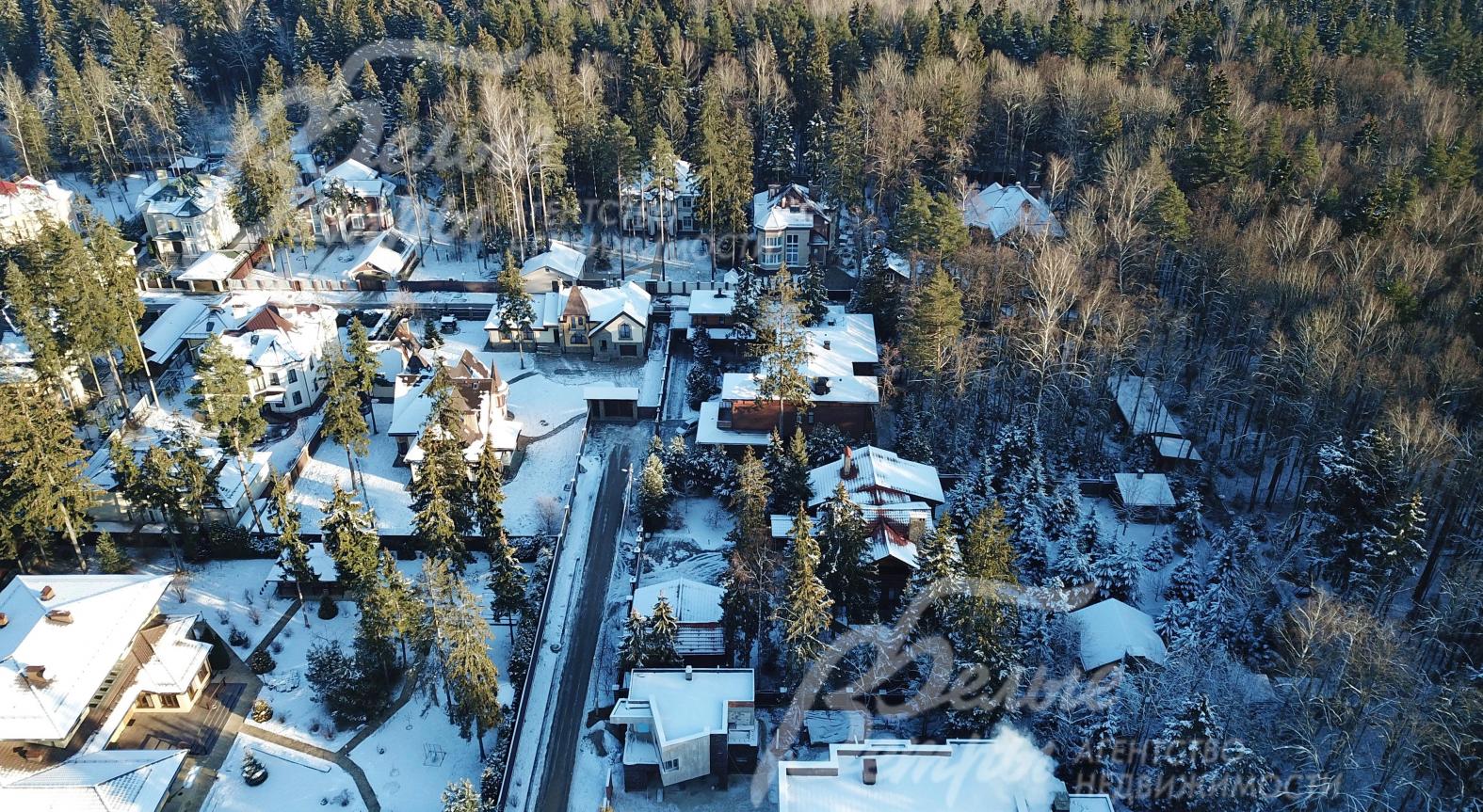 Коттеджный поселок ВИК на Киевском шоссе