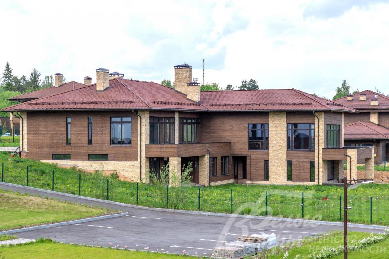 Участок 25 соток с перепадом высот