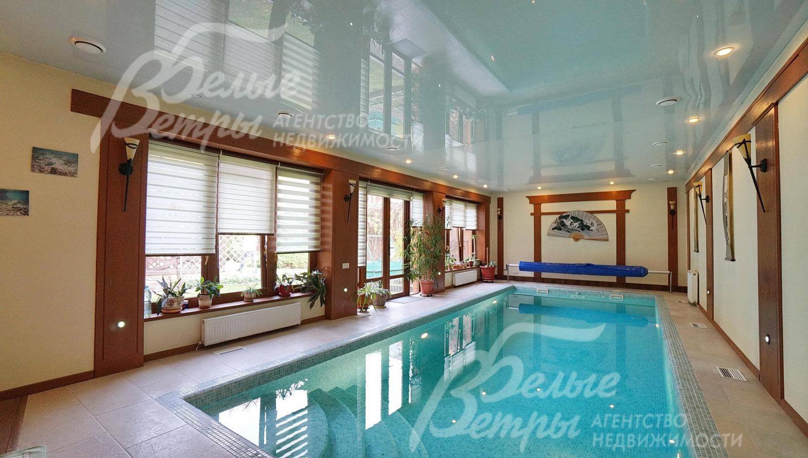  Зона бассейна 64 кв.м. Бассейн скиммерного типа с римским входом