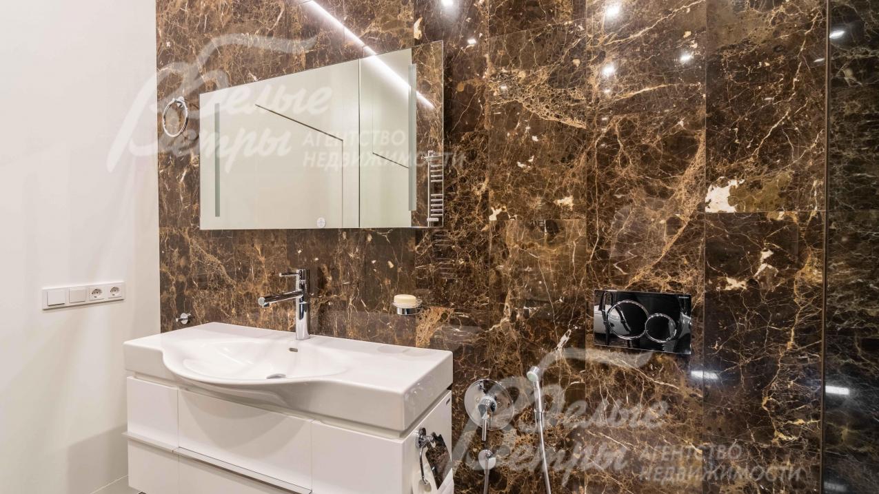 Отделка испанским мрамором Emperador Dark